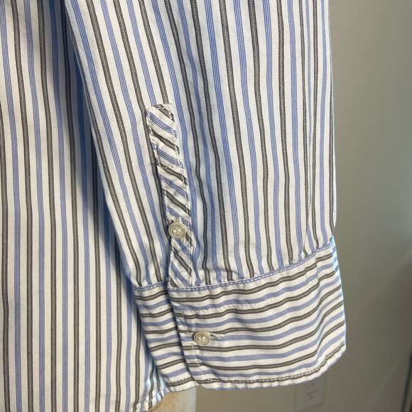 Classy JCREW button down - Picture 3 of 4